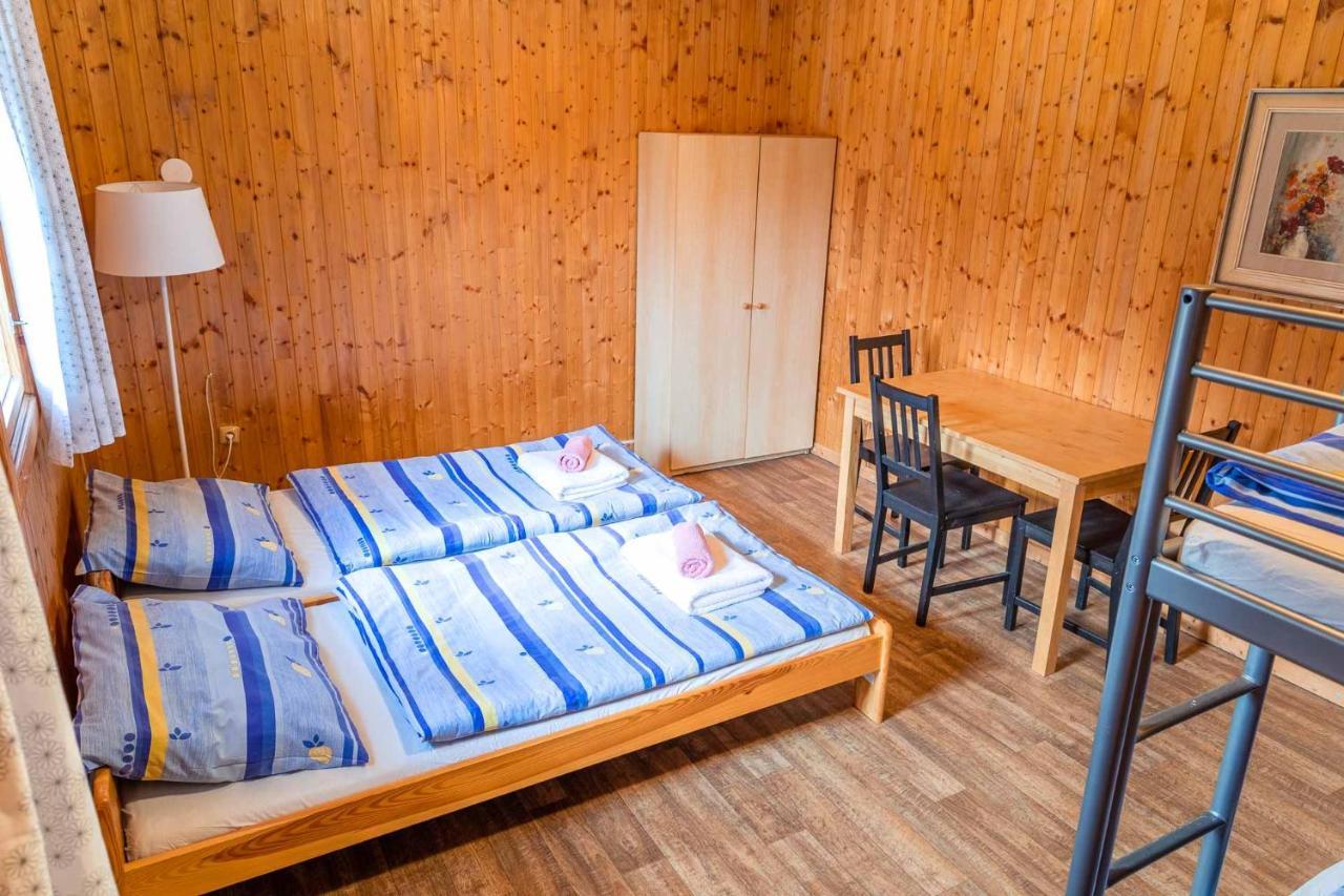 Cejch - Rekreacni Areal S Restauraci Hotel Kněžmost Bagian luar foto